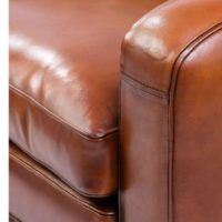 Havana Grand Carré 2 seater leather club sofa, zoom armrest