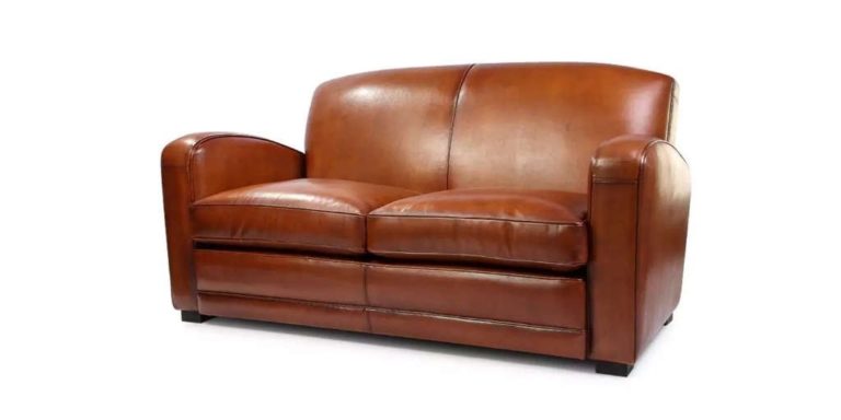 Havana Grand Carré 2 seater leather club sofa in 3/4 view