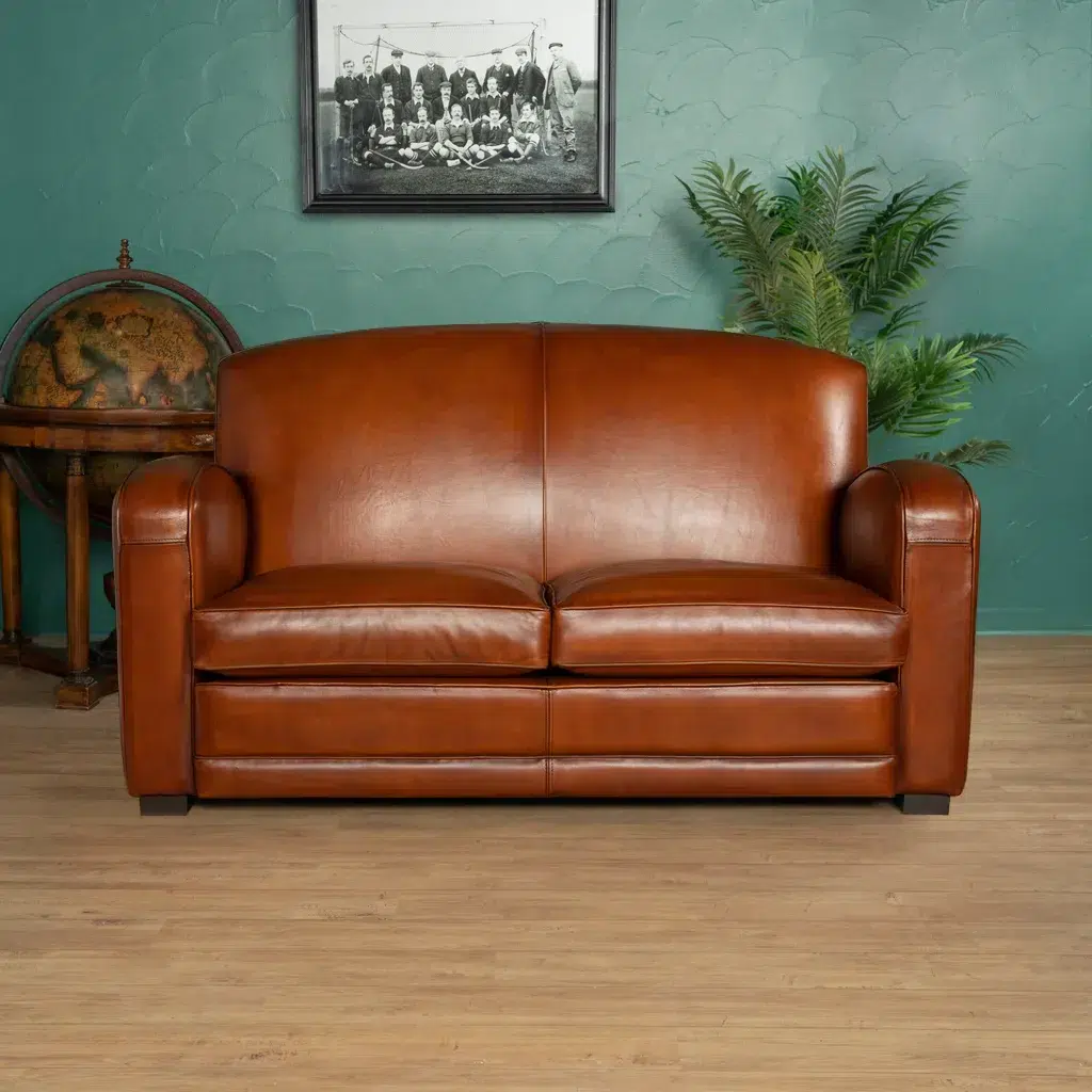 Grand Carré 2 seater leather club sofa