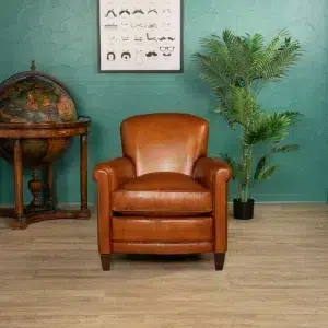 Honey Passy leather club chair in situation