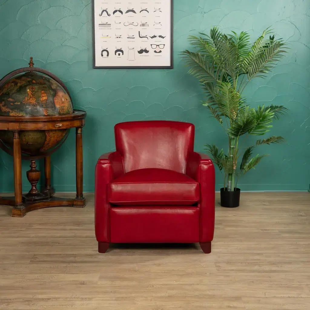 Red Belle Époque leather club chair in situation